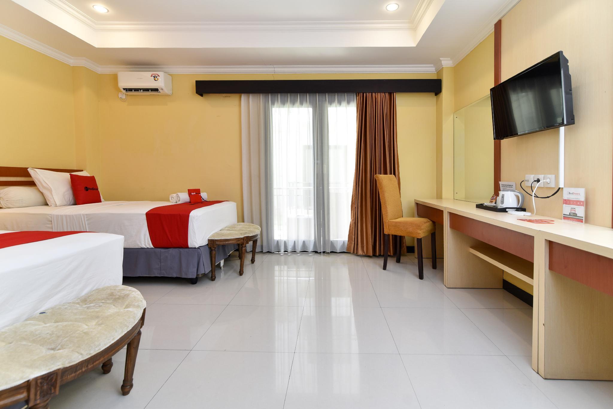 Reddoorz Plus Near Mall Bali Galeria 2 Denpasar Kültér fotó