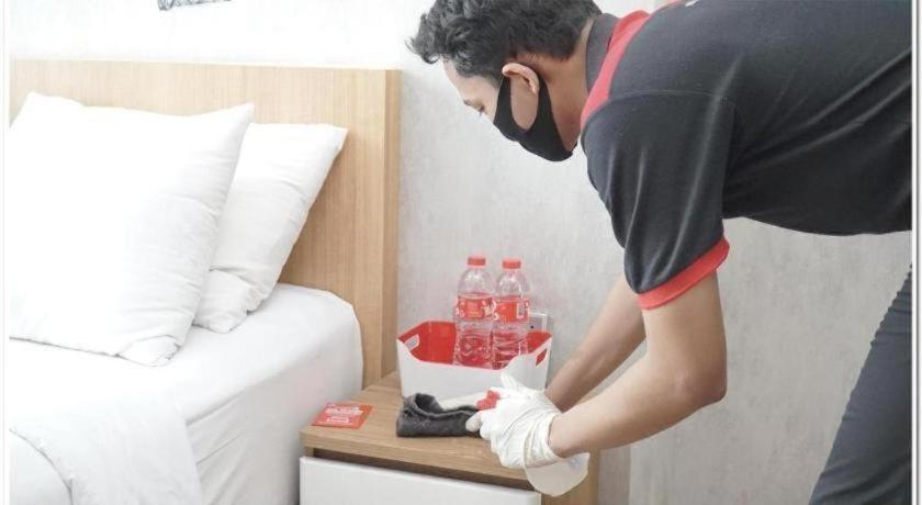 Reddoorz Plus Near Mall Bali Galeria 2 Denpasar Kültér fotó