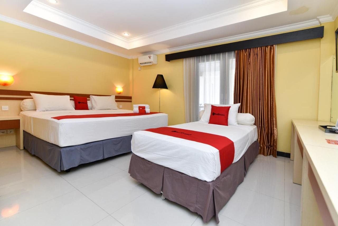 Reddoorz Plus Near Mall Bali Galeria 2 Denpasar Kültér fotó