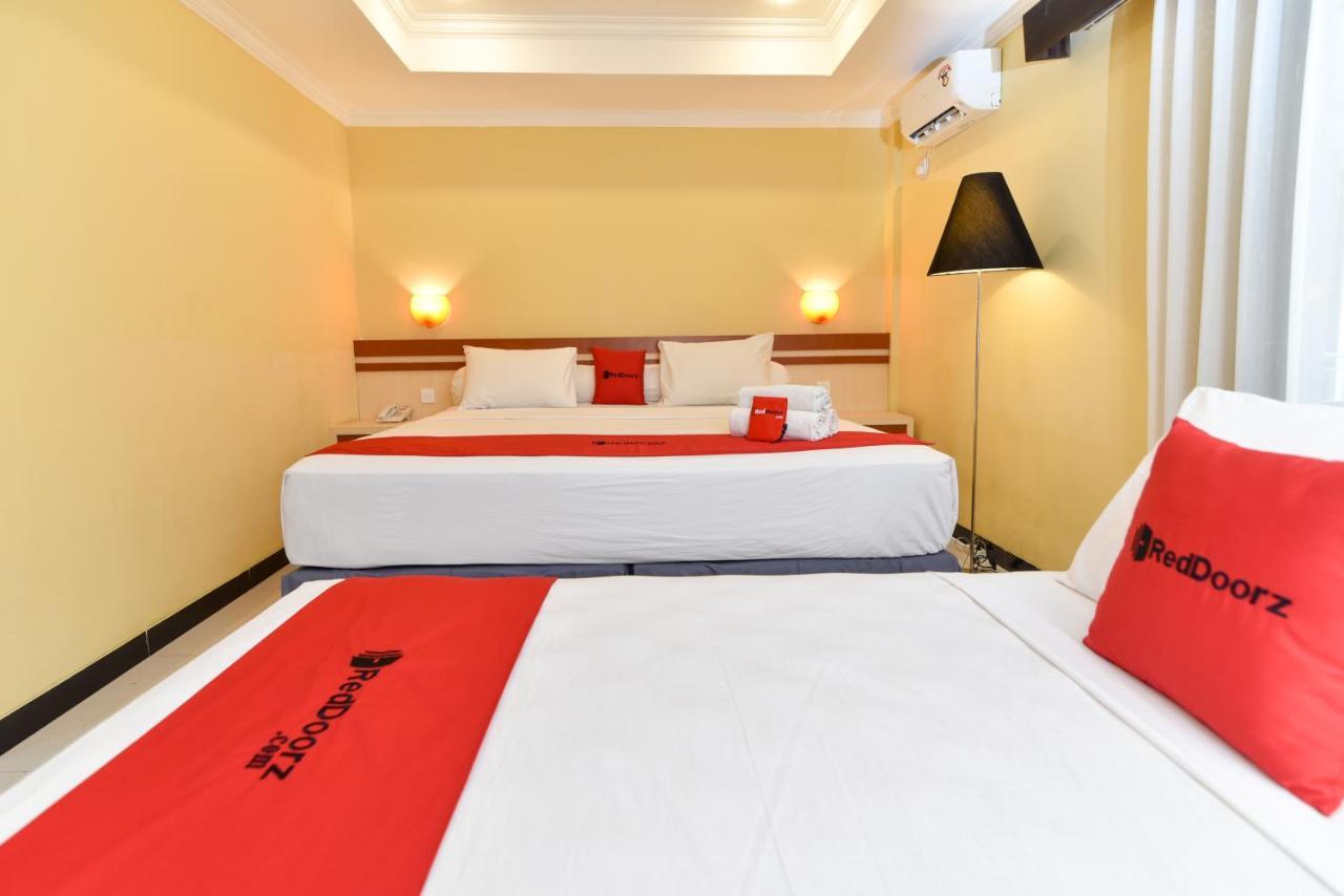 Reddoorz Plus Near Mall Bali Galeria 2 Denpasar Kültér fotó