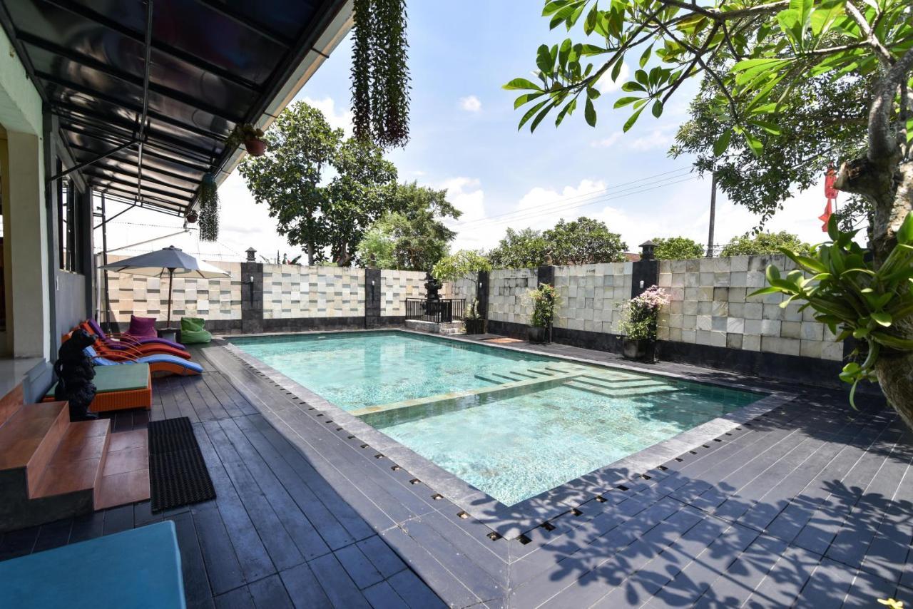 Reddoorz Plus Near Mall Bali Galeria 2 Denpasar Kültér fotó