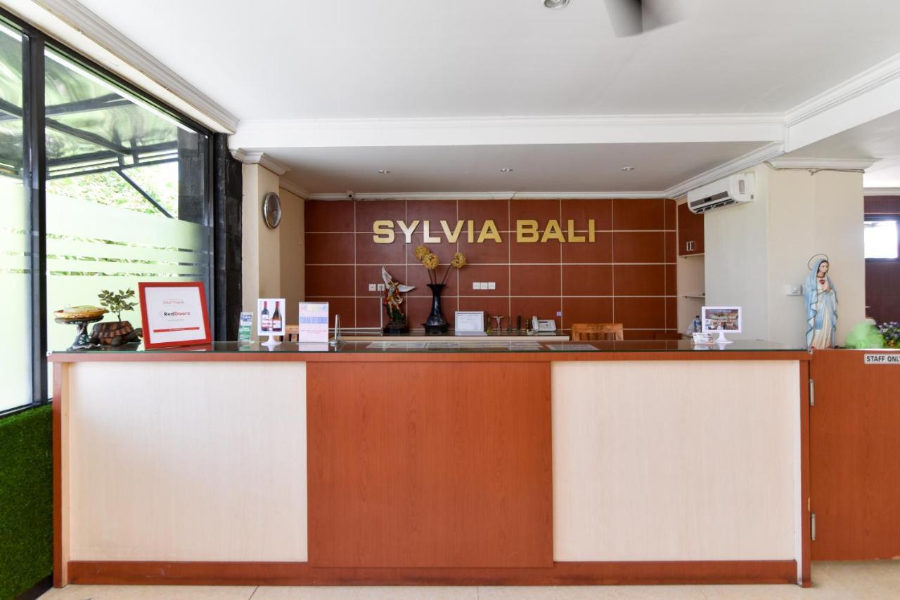 Reddoorz Plus Near Mall Bali Galeria 2 Denpasar Kültér fotó