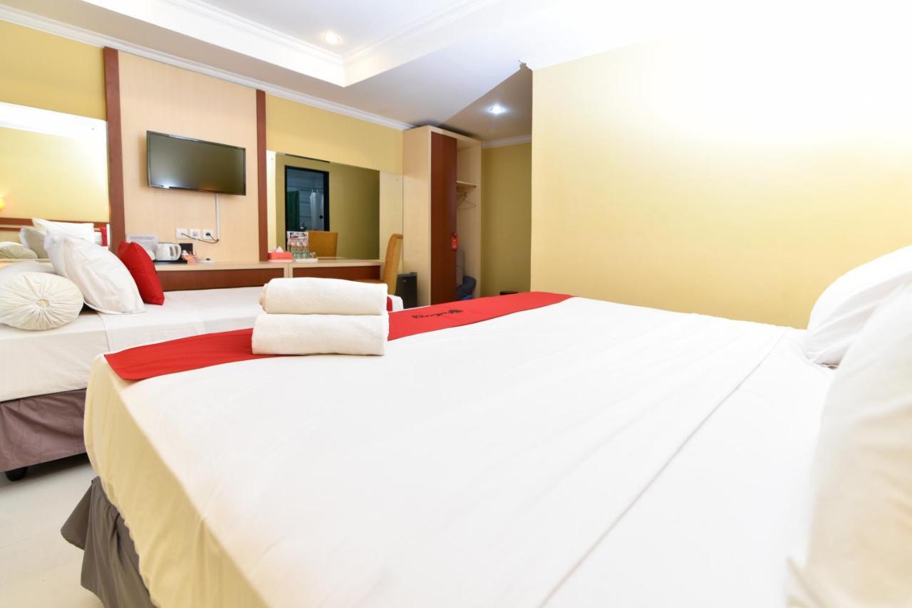 Reddoorz Plus Near Mall Bali Galeria 2 Denpasar Kültér fotó