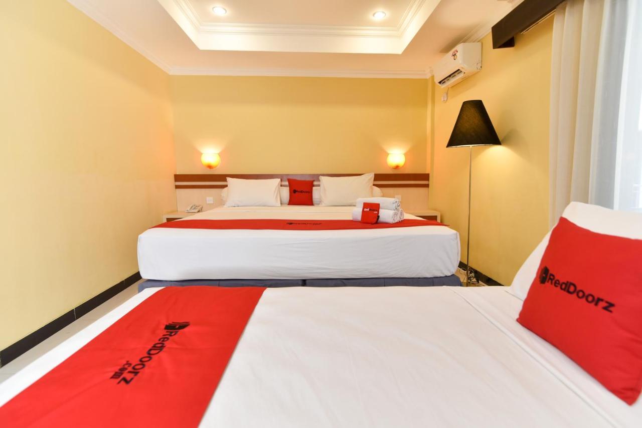 Reddoorz Plus Near Mall Bali Galeria 2 Denpasar Kültér fotó